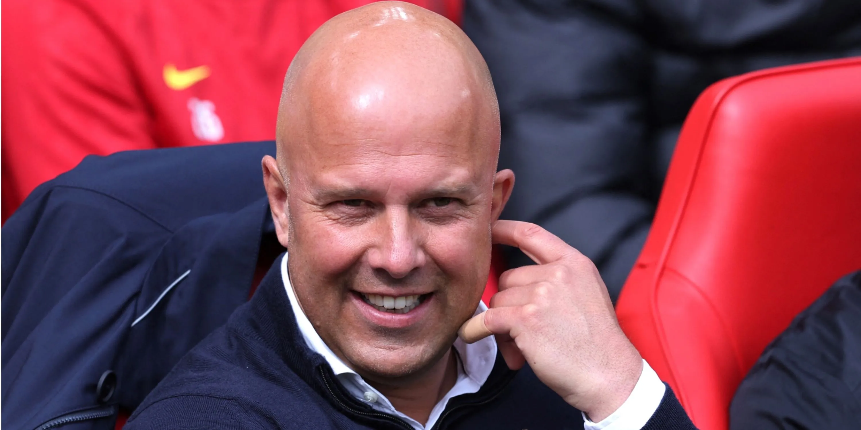 HLV Arne Slot đang gặt hái thành công cùng Liverpool tại Ngoại hạng Anh