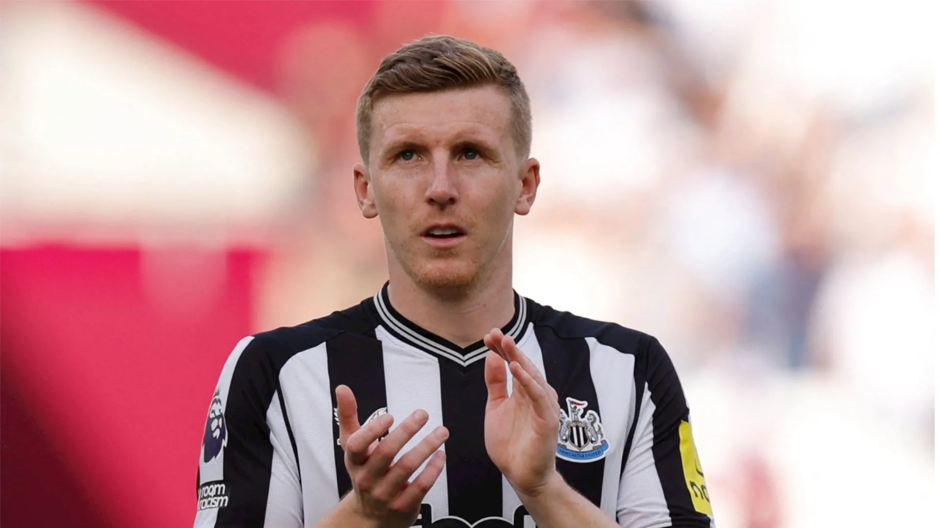 Hậu vệ Matt Targett có nguy cơ rời Newcastle vì quỹ lương và Luật Công bằng Tài chính (PSR)