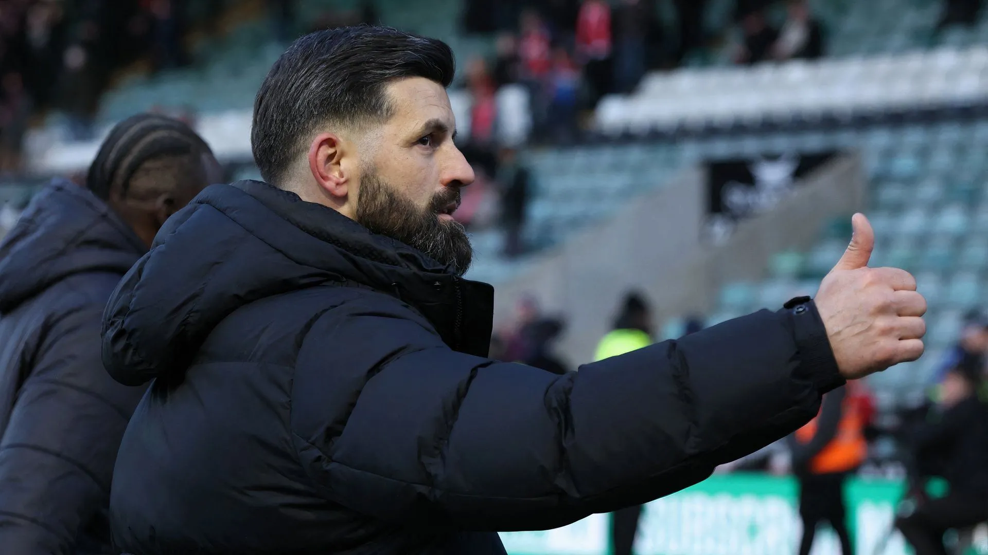 HLV Miron Muslic ăn mừng sau chiến thắng của Plymouth Argyle, tín hiệu tích cực cho tương lai CLB