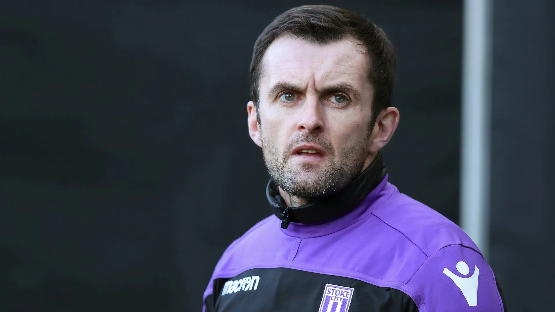 Nathan Jones trong thời gian dẫn dắt Stoke City