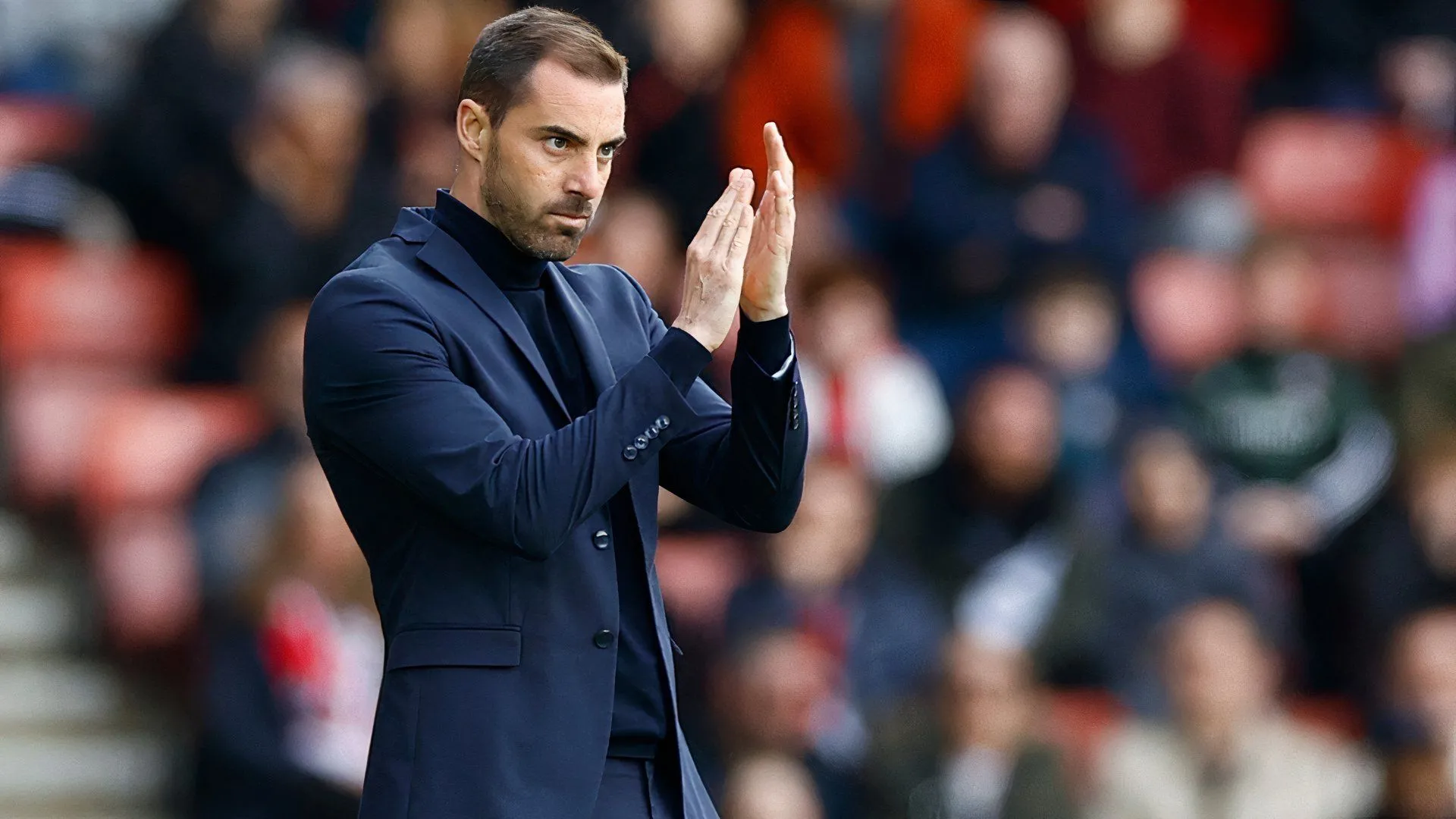 Ruben Selles khi còn dẫn dắt Southampton, cho thấy kinh nghiệm ở các giải đấu Anh