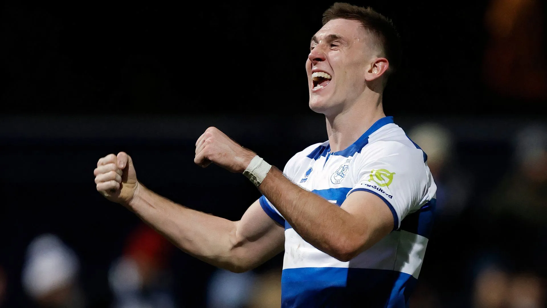 Trung vệ Jimmy Dunne của Queens Park Rangers