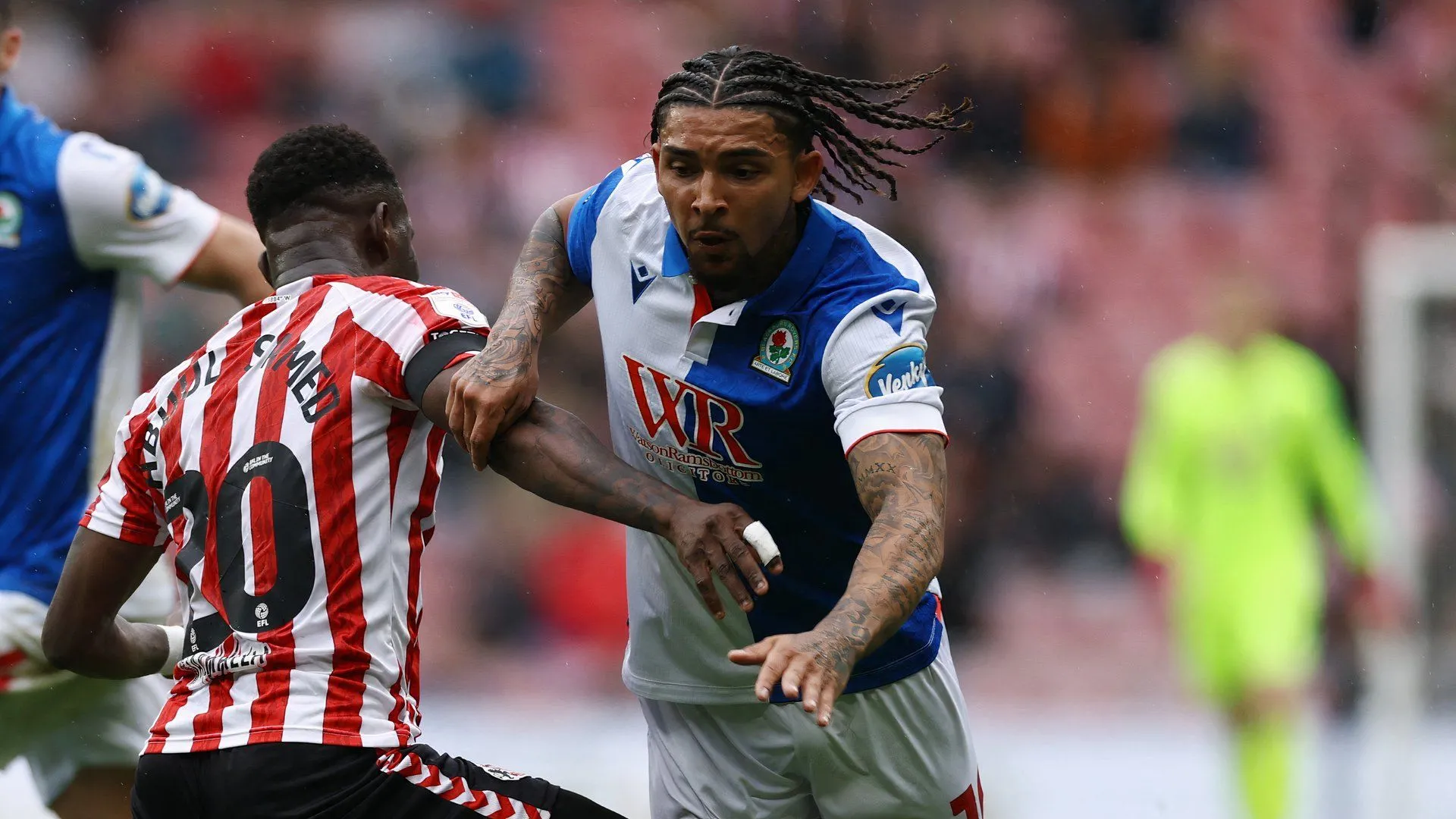 Tyrhys Dolan trong màu áo Blackburn Rovers, một lựa chọn chất lượng cho Derby County