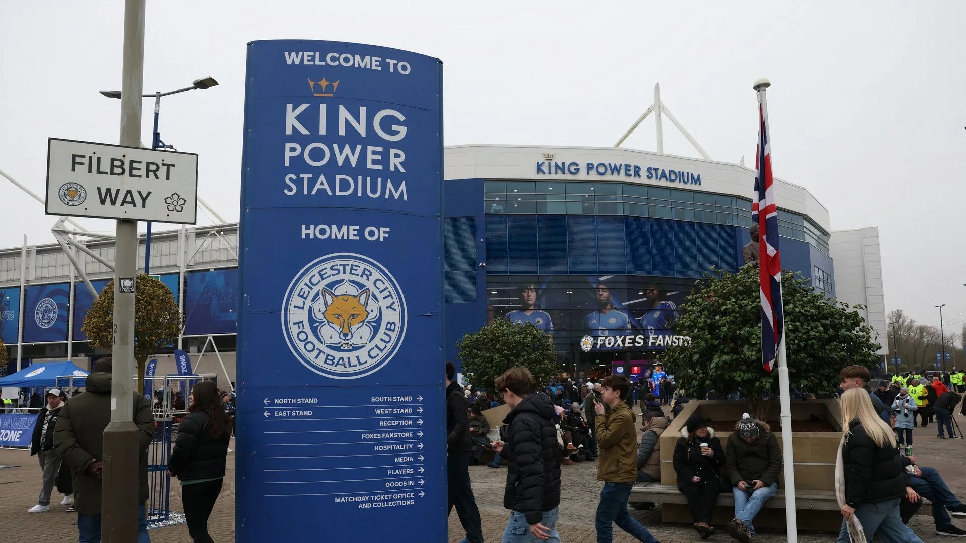 Bên ngoài sân vận động King Power của Leicester City