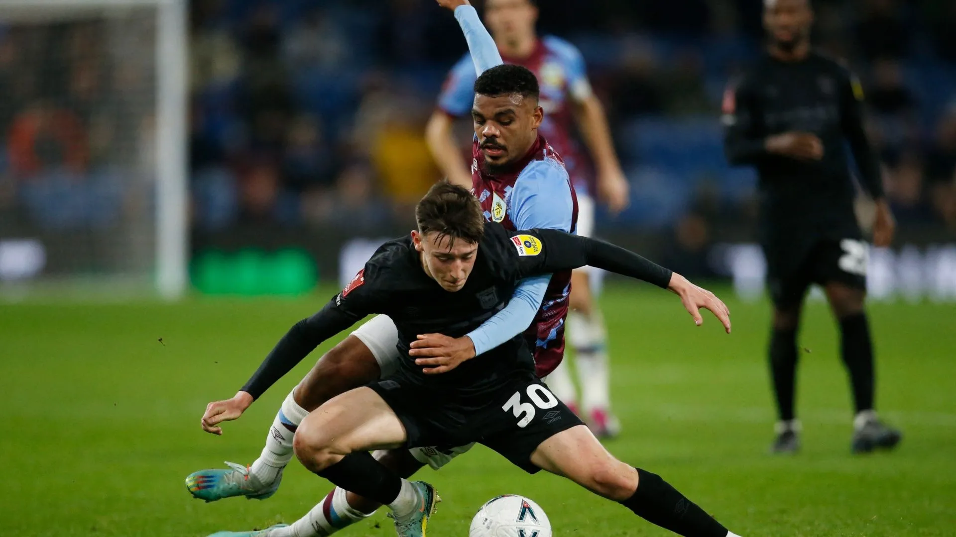 Cameron Humphreys - tài năng trẻ của Ipswich Town