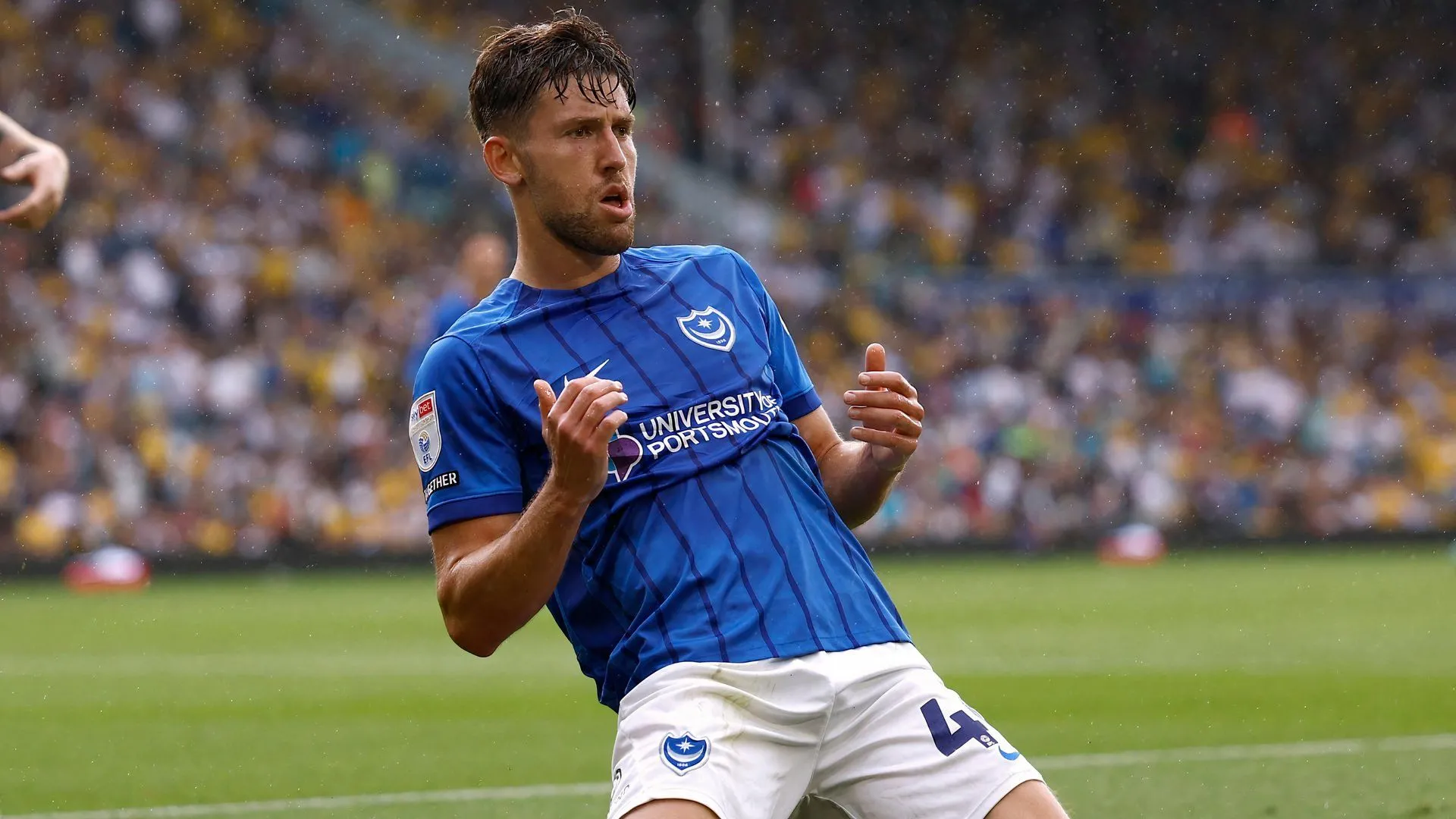 Callum Lang thi đấu cho Portsmouth, cầu thủ mục tiêu của Preston North End
