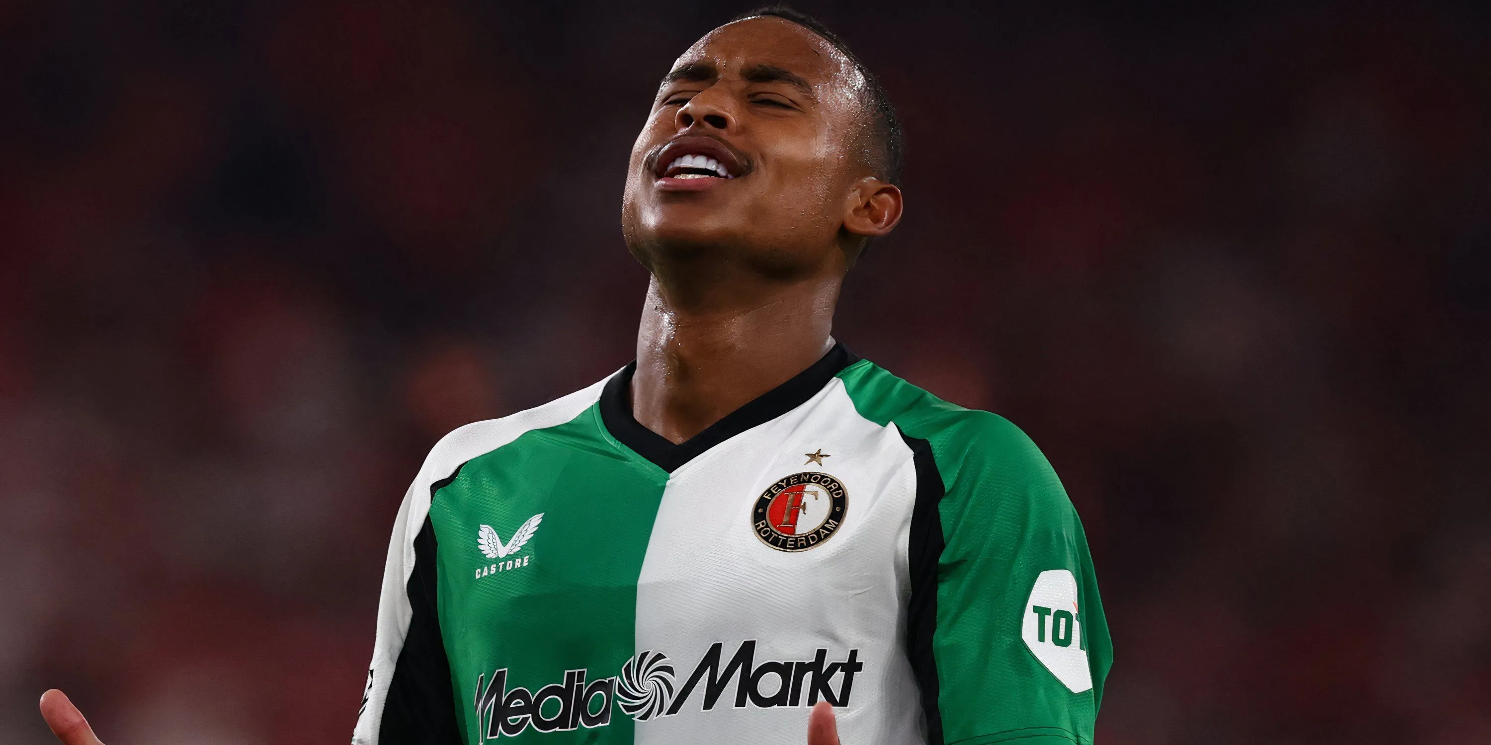 Cầu thủ Igor Paixao trong màu áo Feyenoord thi đấu