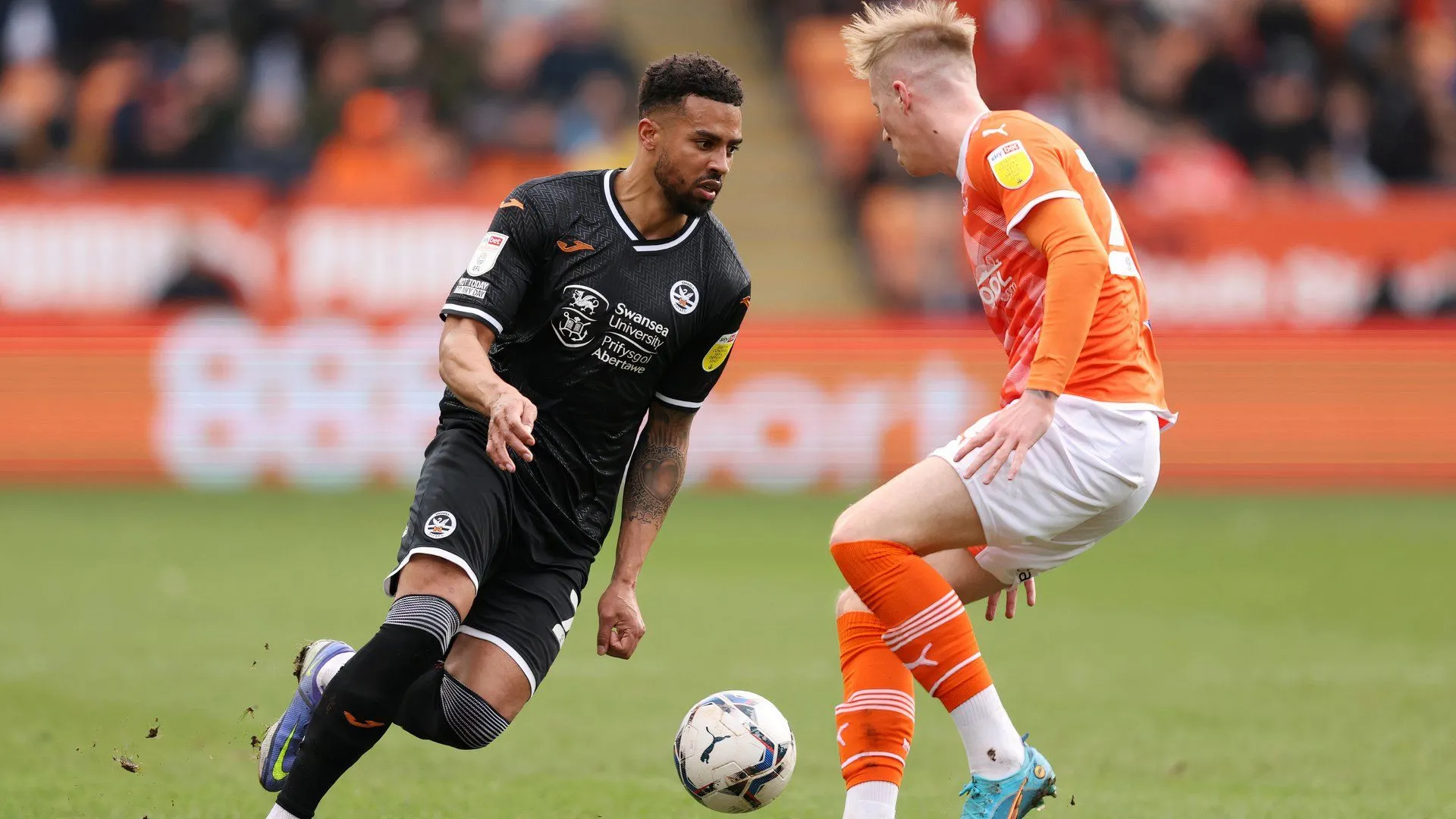 Thống kê ấn tượng về khả năng không chiến của Cyrus Christie cho thấy anh vẫn là một lựa chọn chất lượng cho hàng thủ Stoke City.