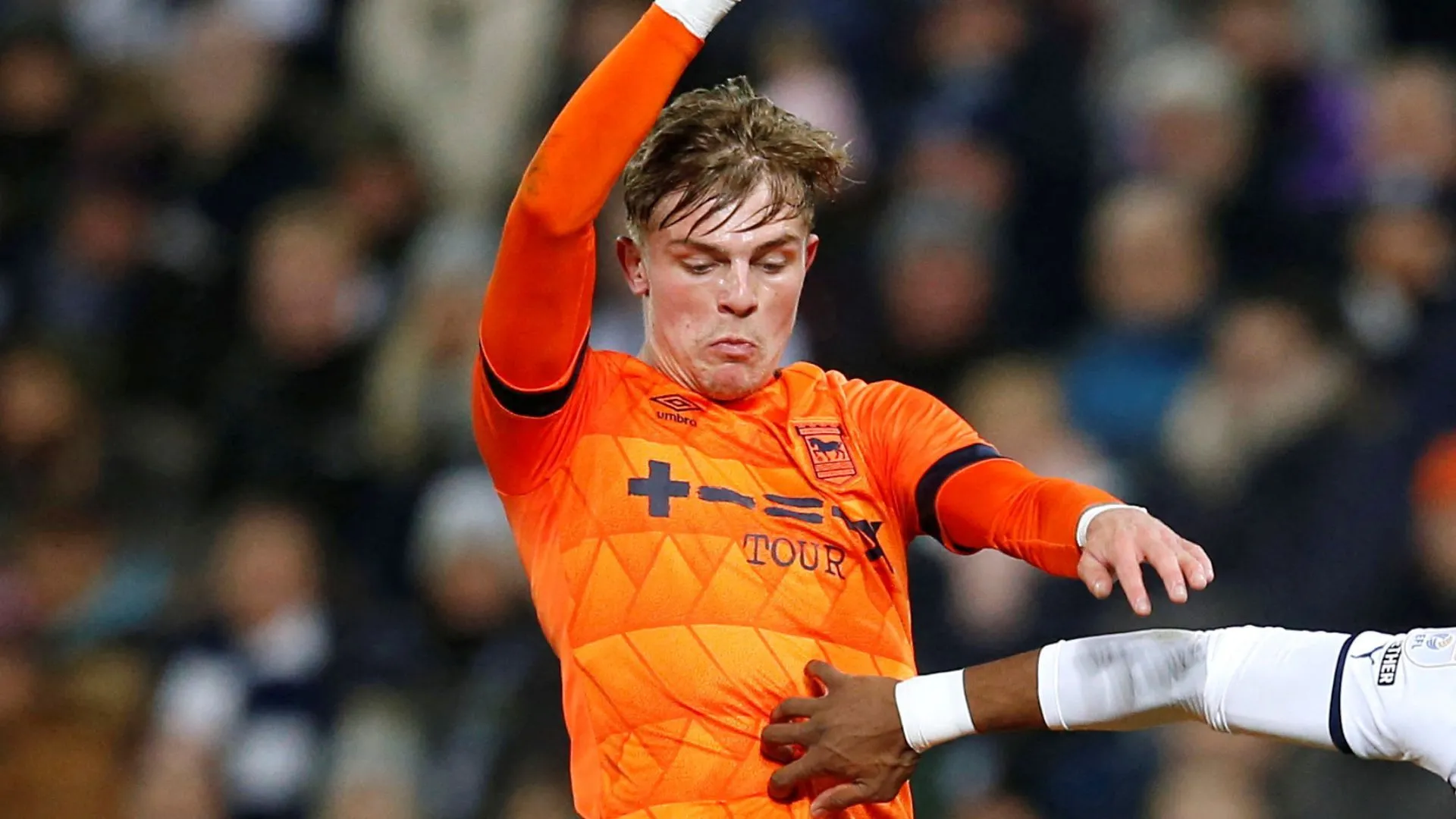 Brandon Williams thi đấu trong màu áo Ipswich Town