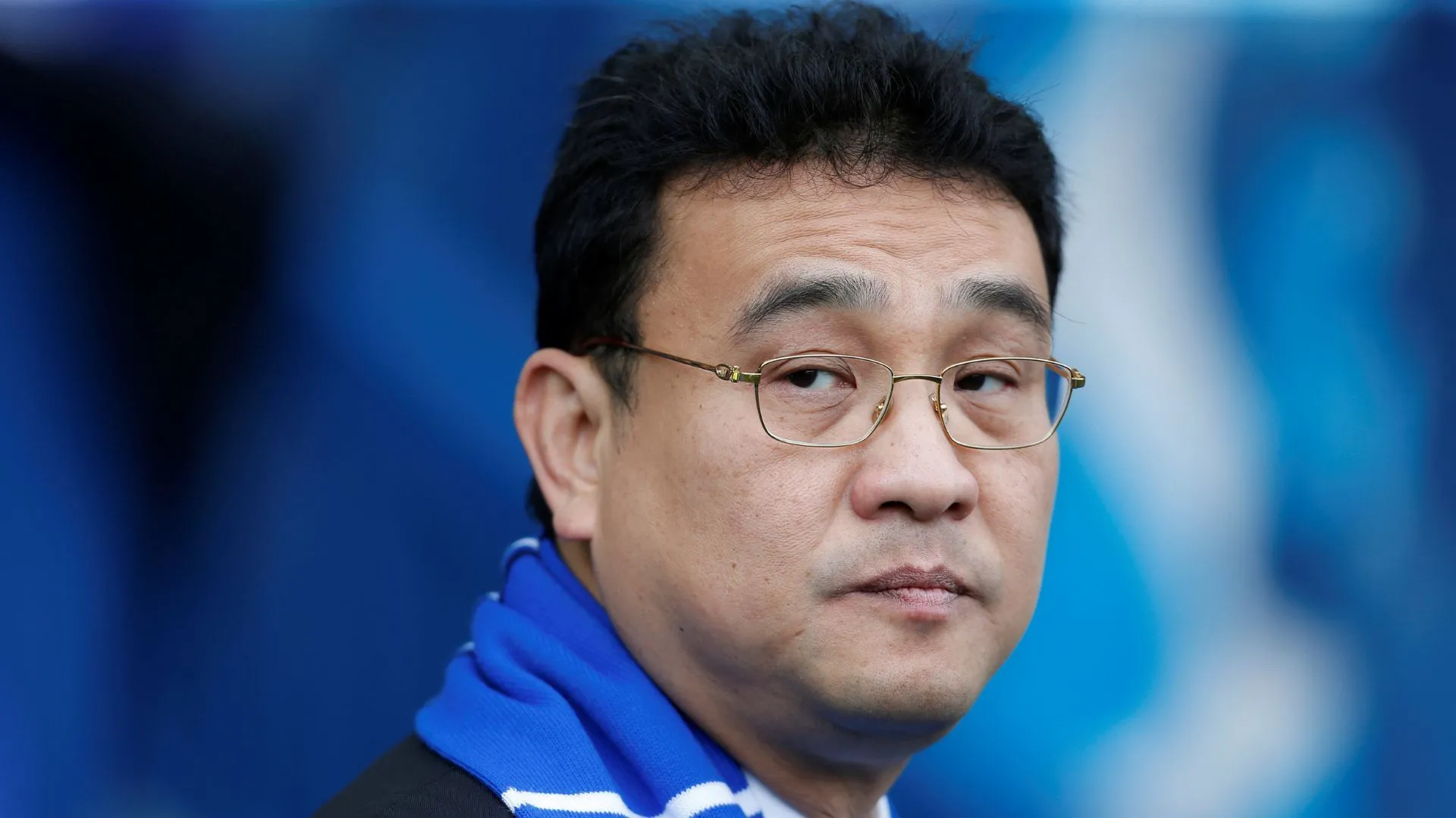 Chủ tịch Dejphon Chansiri của Sheffield Wednesday, tâm điểm của cuộc khủng hoảng tài chính CLB