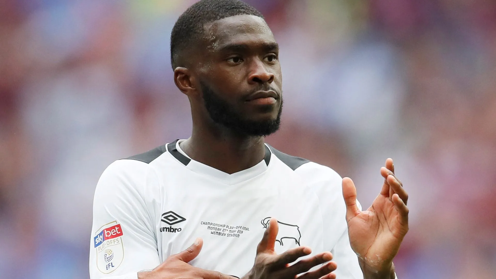Hậu vệ Fikayo Tomori của Derby County thể hiện phong độ ấn tượng dưới thời Frank Lampard.