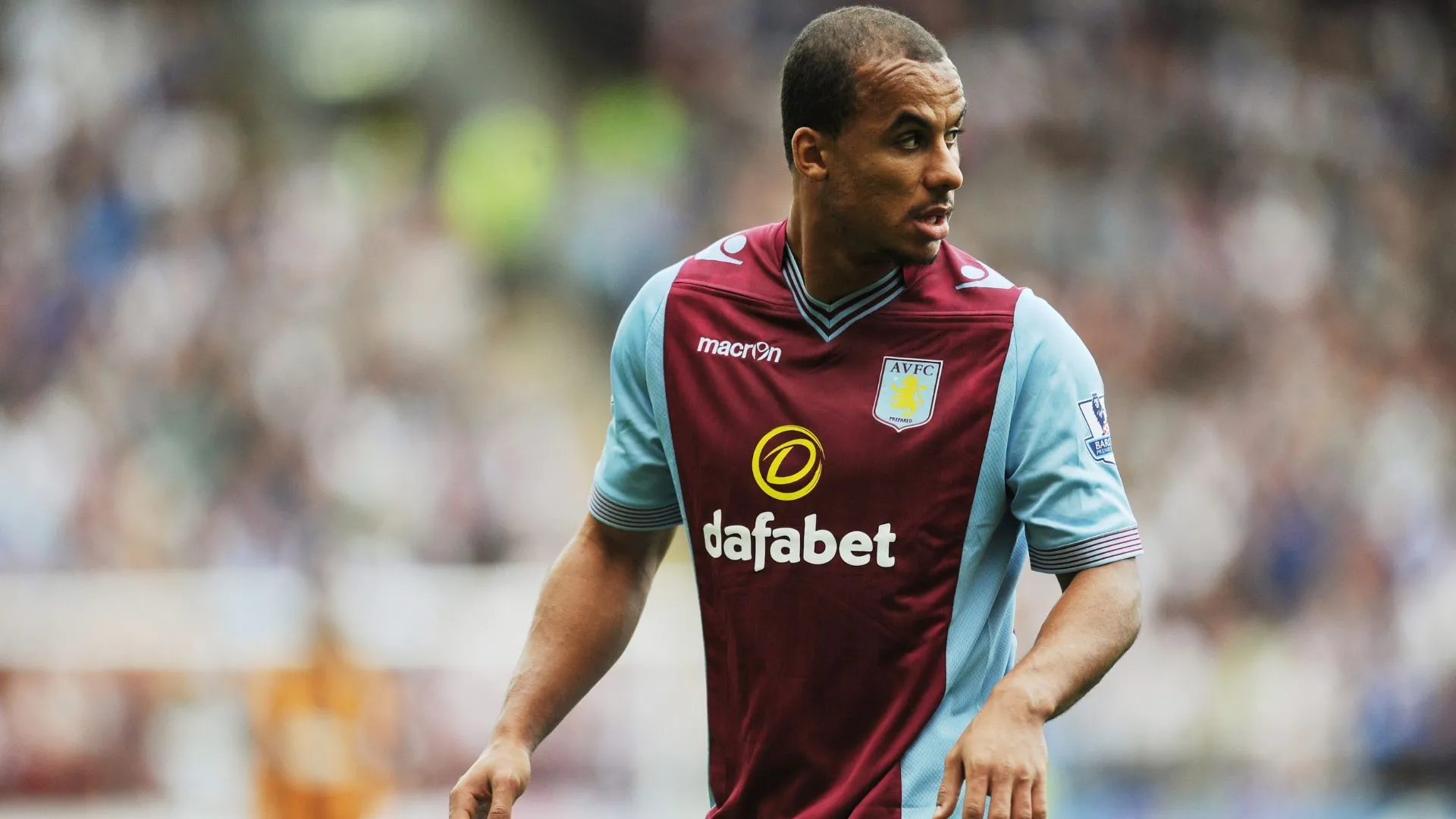 Huyền thoại Aston Villa Gabriel Agbonlahor trong vai trò bình luận viên TalkSPORT