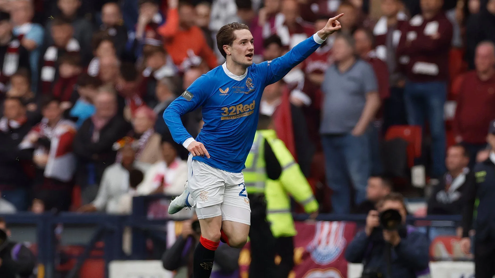 Scott Wright trong màu áo Rangers trước khi chuyển đến Birmingham City