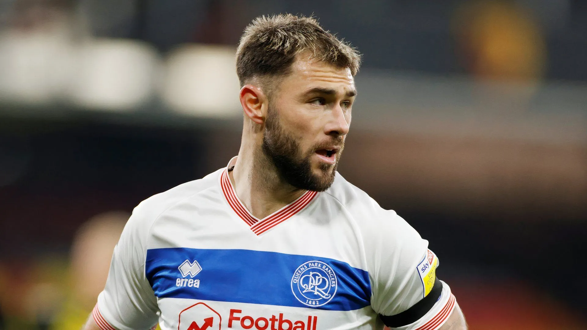 Tiền đạo Charlie Austin trong màu áo QPR trước khi chuyển đến Southampton.